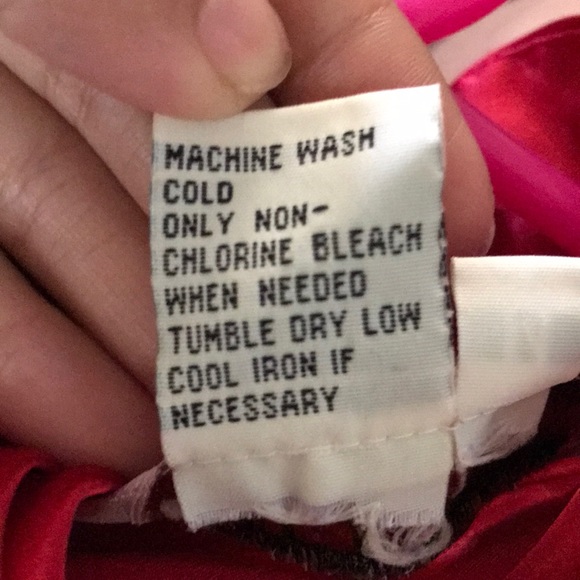 Vintage satin red button down blouse - Picture 8 of 10